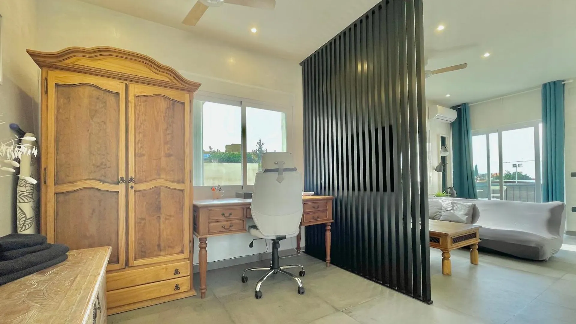 Lafrenchtouch - Moderno Y Centrico En Torremolinos Apartment 0*,  Spain