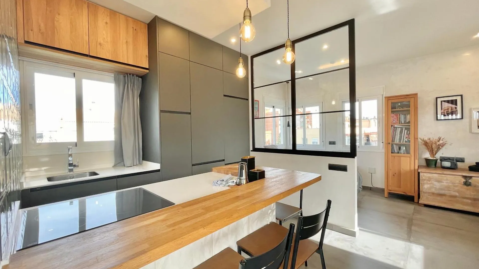 Lafrenchtouch - Moderno Y Centrico En Torremolinos Apartment
