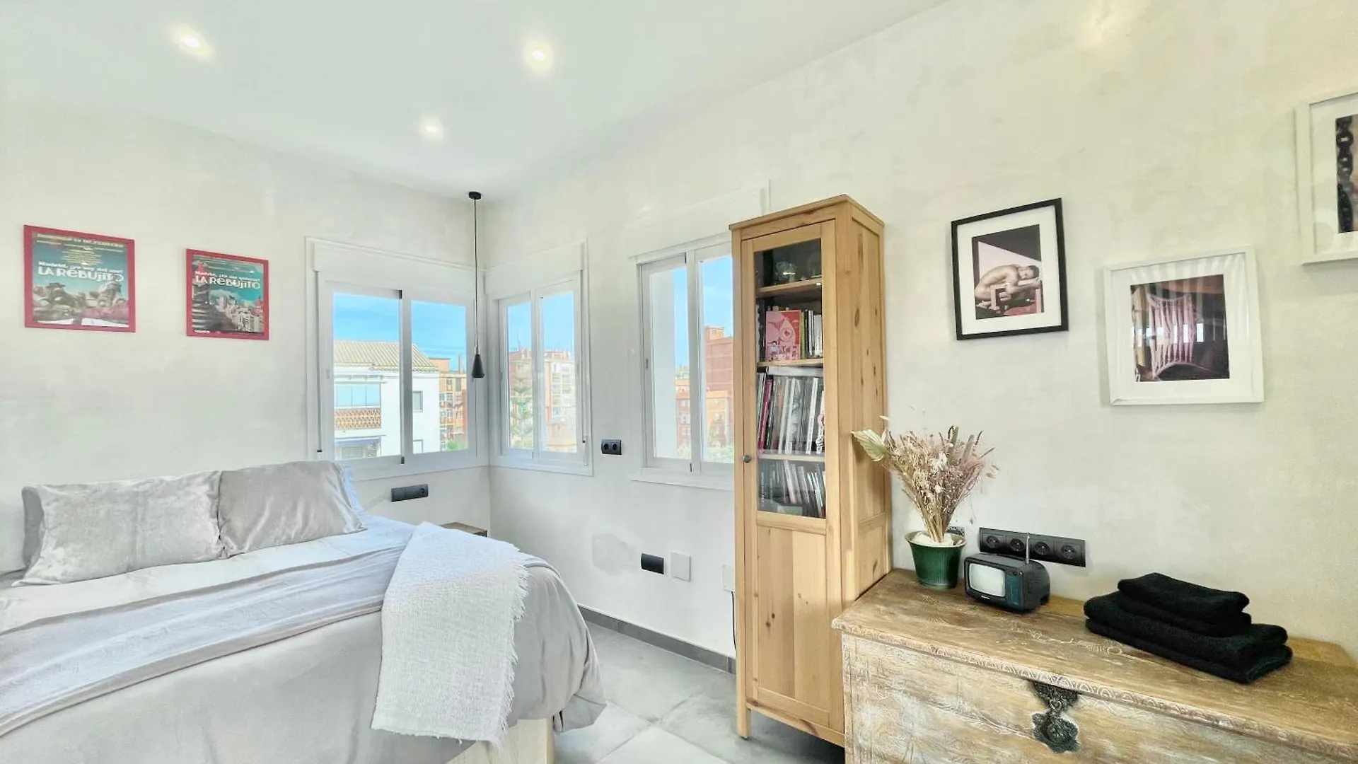 Lafrenchtouch - Moderno Y Centrico En Torremolinos Apartment